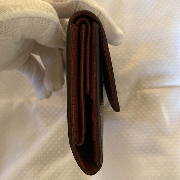 Authentic Louis Vuitton International Wallet monogram - Picture 10 of 11